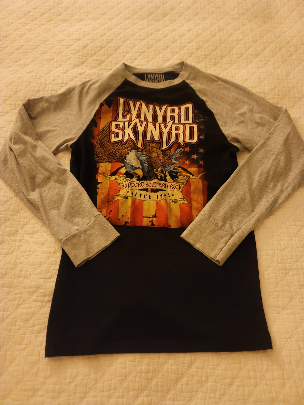Lynyrd Skynyrd Women’s Long Sleeve Graphic Shirt – Size S